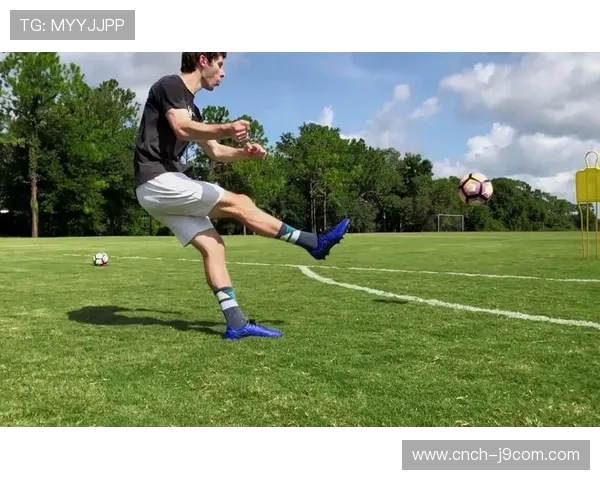 如何在足球中成功加旋转球技巧与练习方法详解